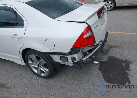 2011 Ford Fusion Sport из США, поврежденный, VIN 3FAHP0KC9BR210210